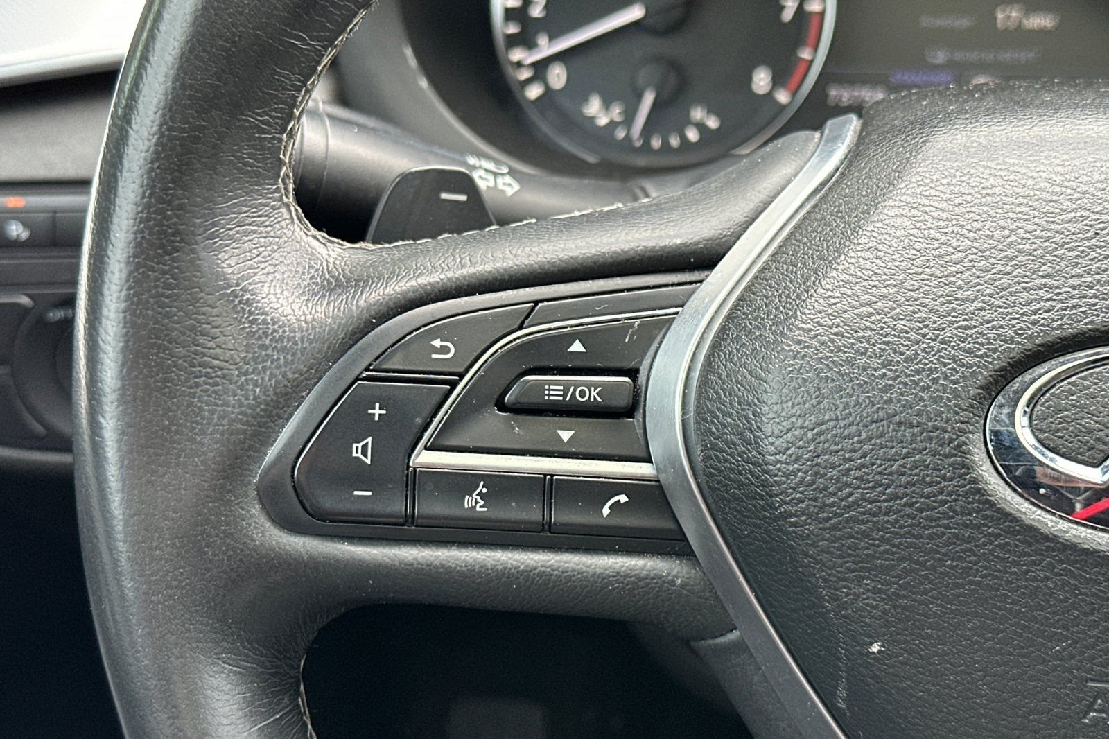 Used 2020 INFINITI QX50 Luxe w/ Navigation Package FWD image 28
