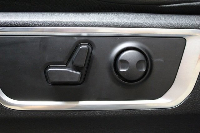 Used 2025 RAM 1500 Laramie AWD/4WD image 18