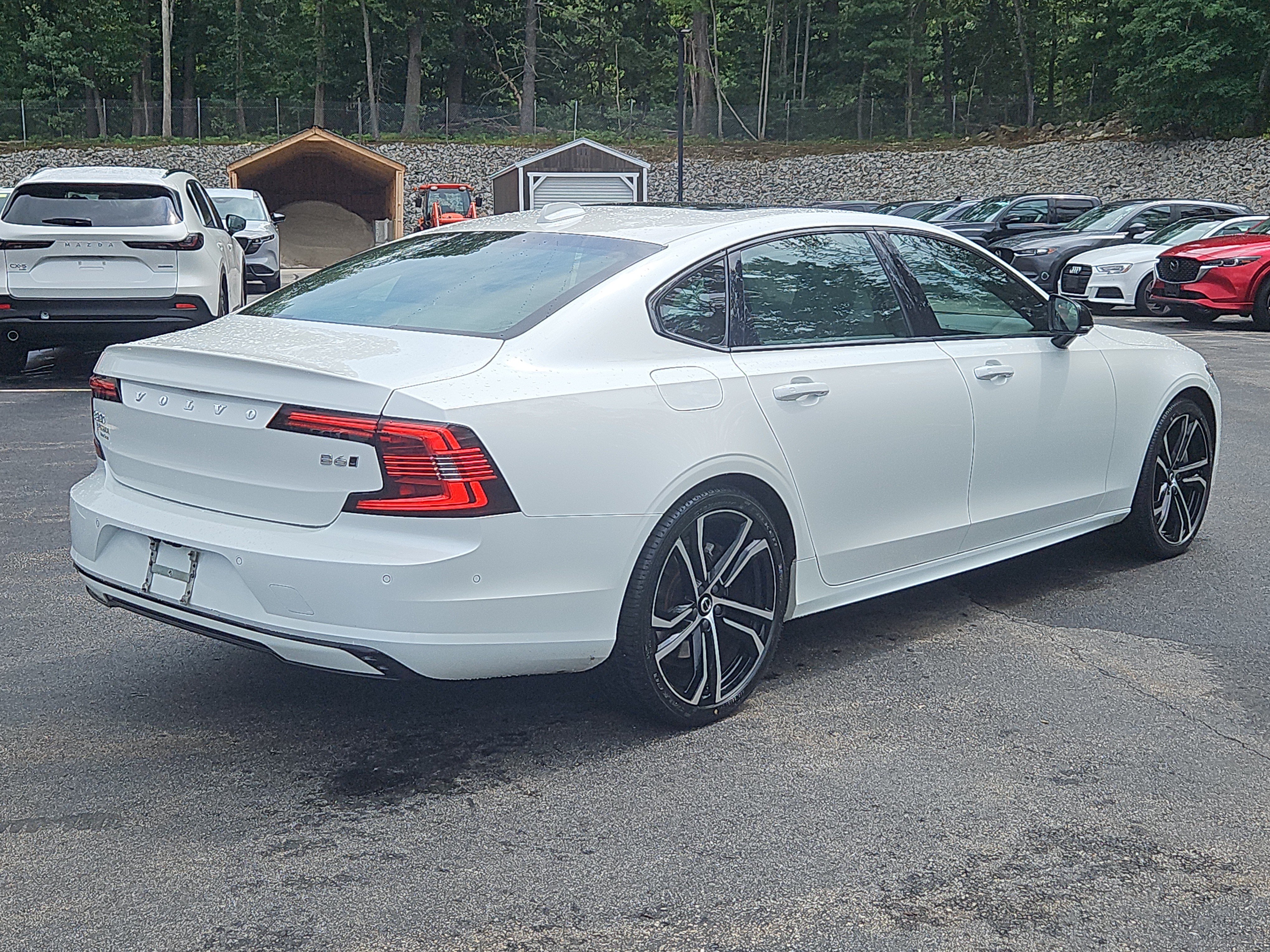 Used 2022 Volvo S90 B6 R-Design w/ Advanced Package AWD/4WD image 2