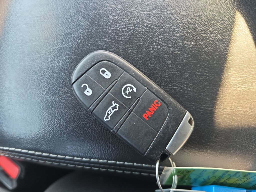 Used 2019 Dodge Charger GT RWD image 16