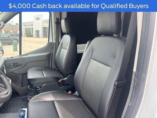 New 2026 Ford Transit 250 148 Medium Roof w/ Load Area Protection Package RWD image 24