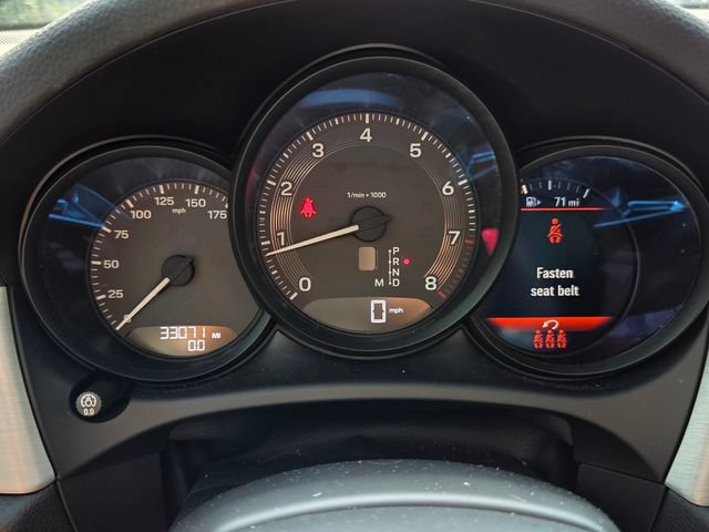 Used 2022 Porsche Macan AWD/4WD image 24