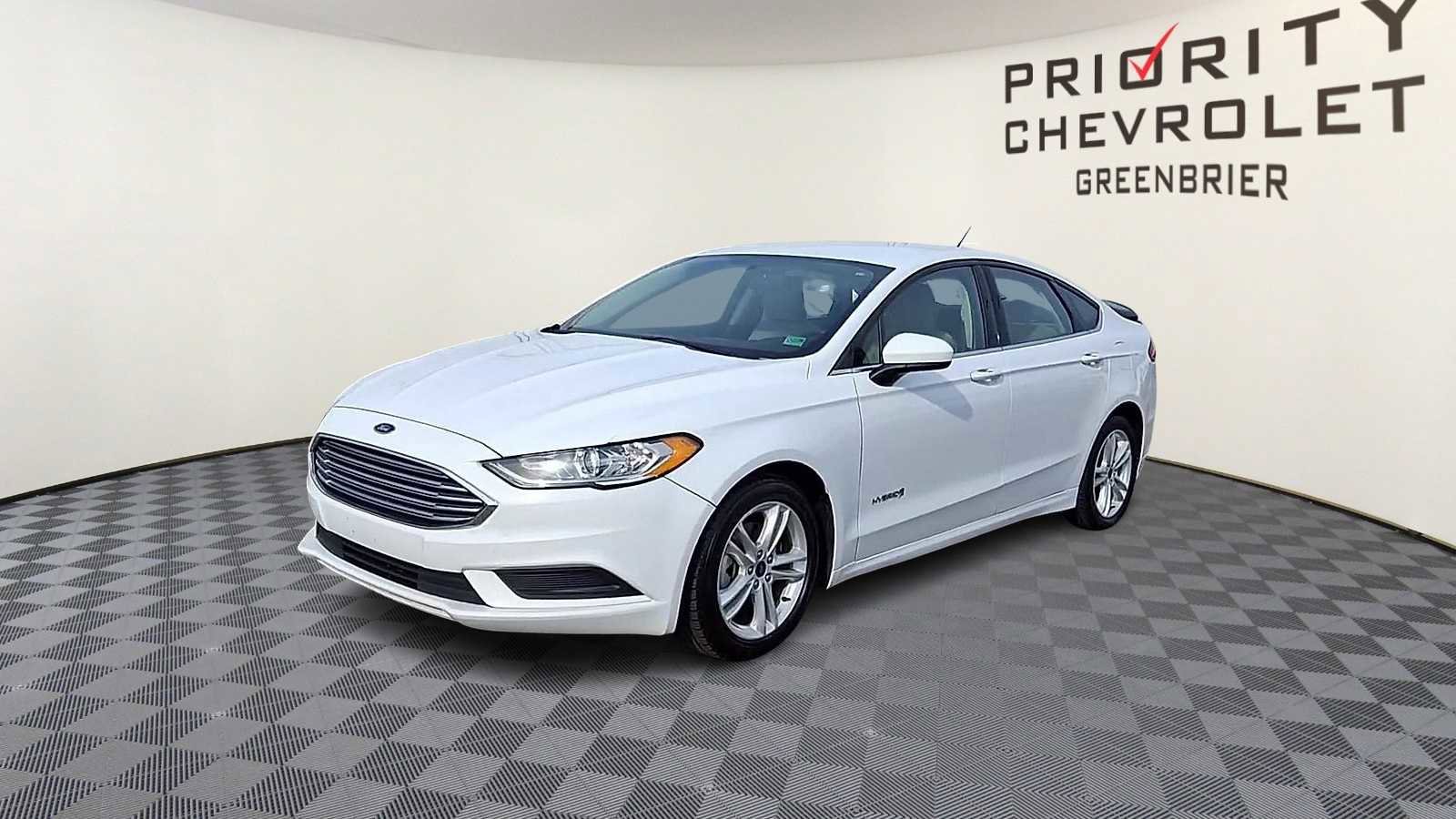 Used 2018 Ford Fusion S image 4