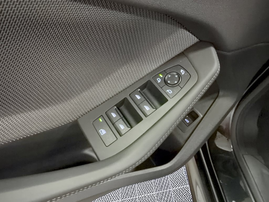 Certified 2026 BMW 228i FWD image 15