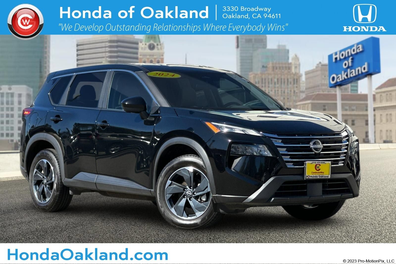 Used 2024 Nissan Rogue SV AWD/4WD image 1