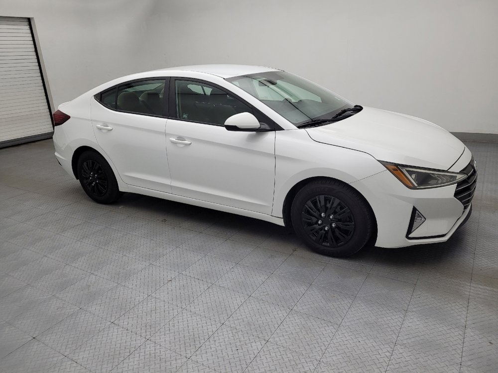 Used 2019 Hyundai Elantra SE image 11