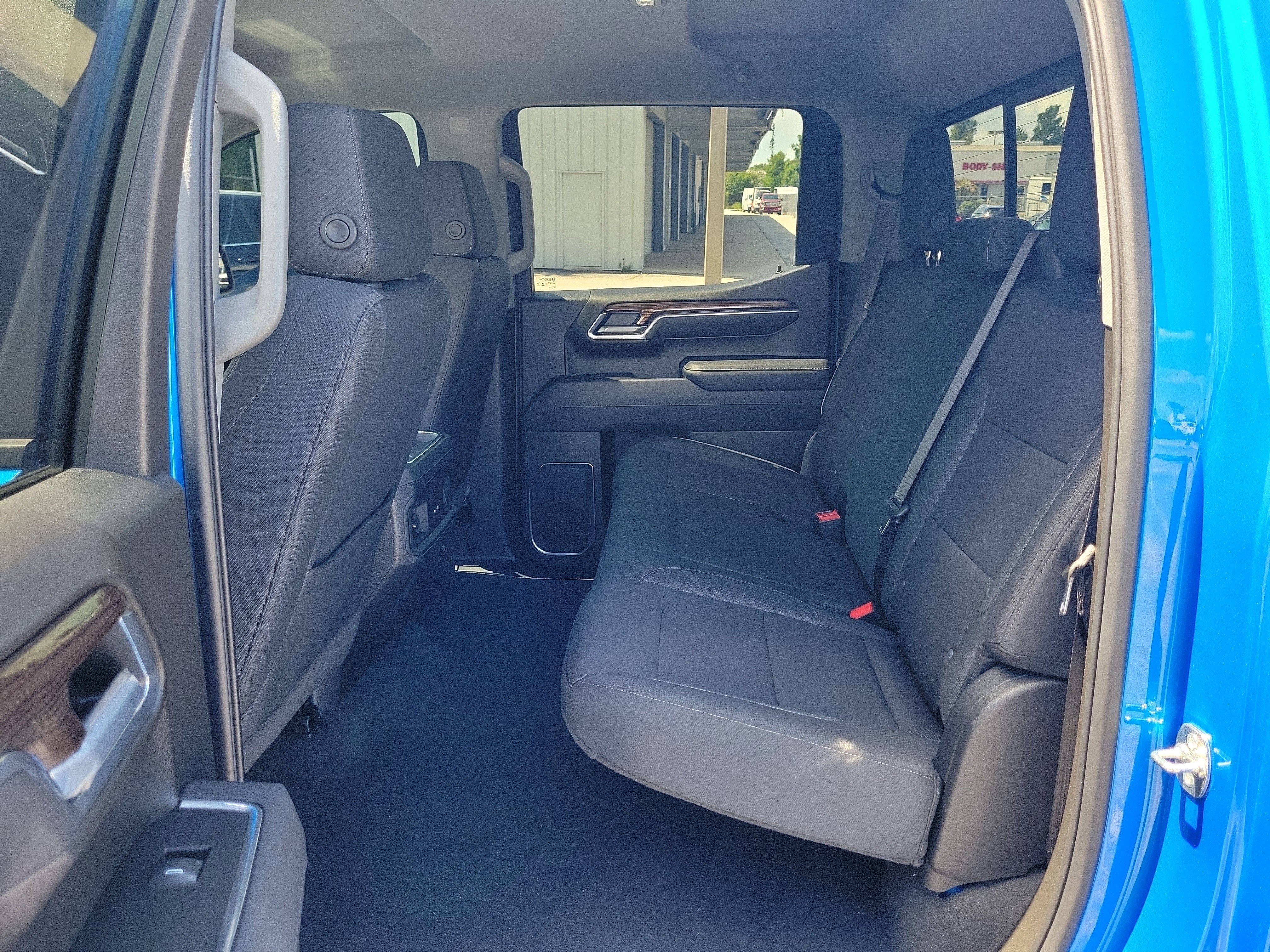 Used 2025 Chevrolet Silverado 1500 RST w/ Convenience Package II RWD image 13