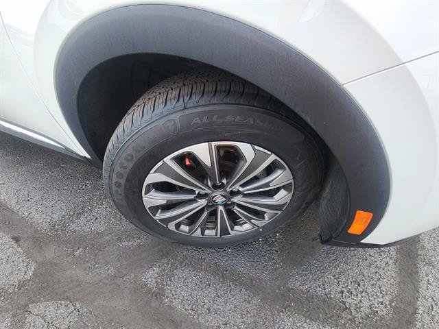 Used 2024 Buick Envision Preferred AWD/4WD image 3