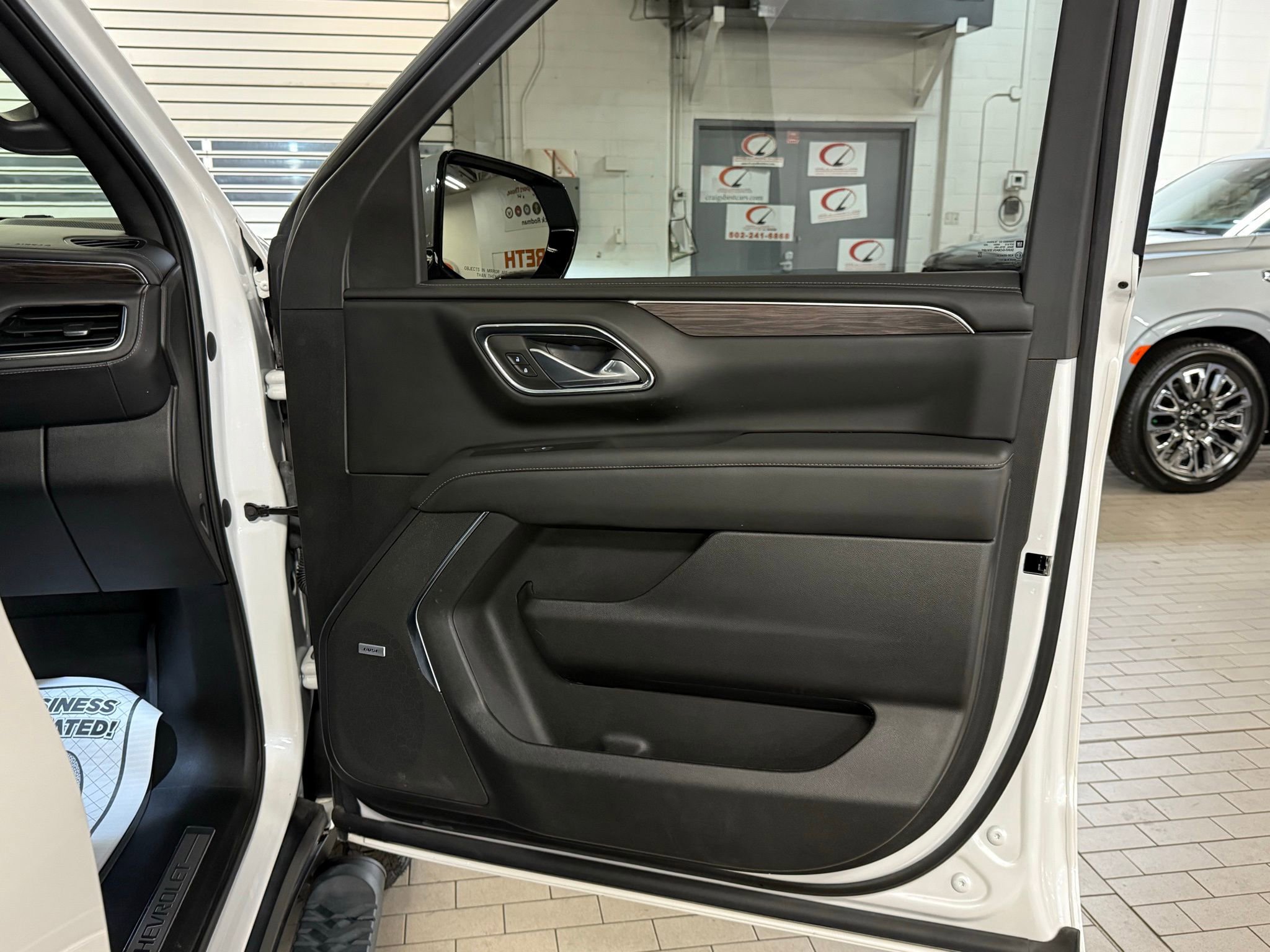 Used 2023 Chevrolet Tahoe Z71 image 17