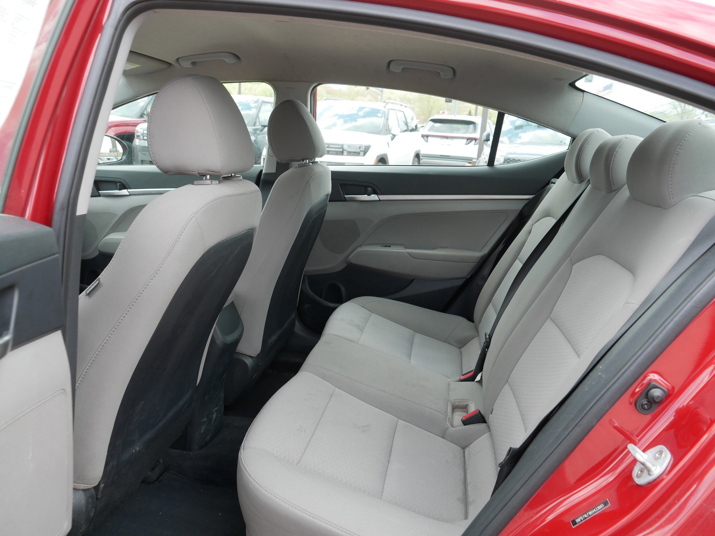 Used 2019 Hyundai Elantra SE FWD image 16