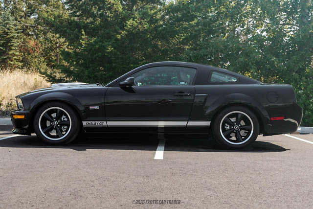 Used 2007 Ford Mustang GT RWD image 3