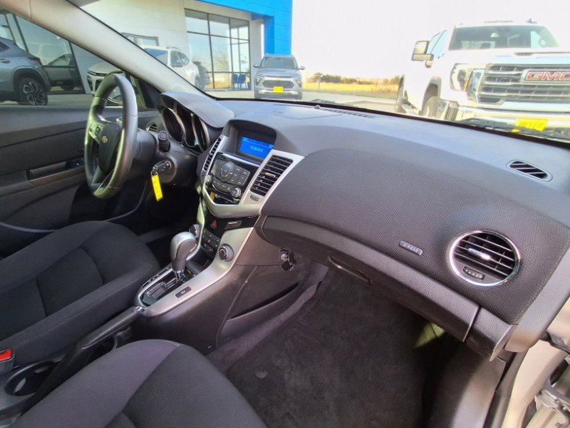 Used 2014 Chevrolet Cruze LT image 13