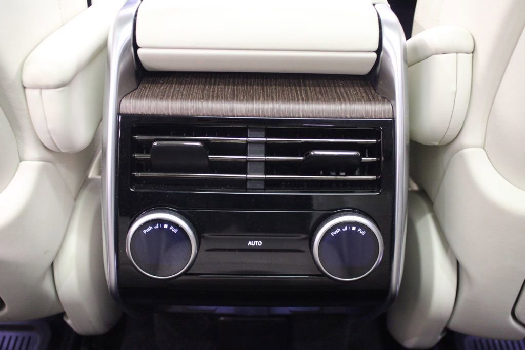 Used 2025 Land Rover Range Rover Autobiography AWD/4WD image 40