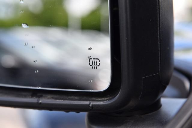 Used 2025 Jeep Wrangler Unlimited Sahara w/ Safety Group AWD/4WD image 9