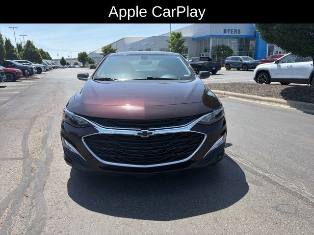 Used 2021 Chevrolet Malibu RS FWD image 2