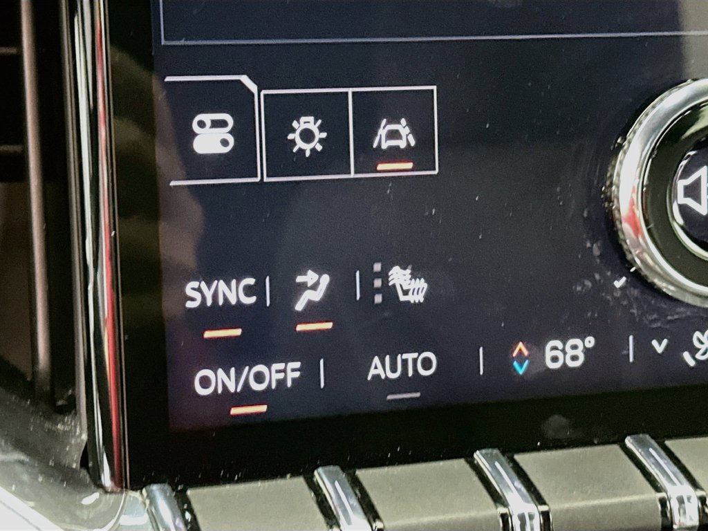 Used 2025 GMC Acadia Elevation FWD image 28