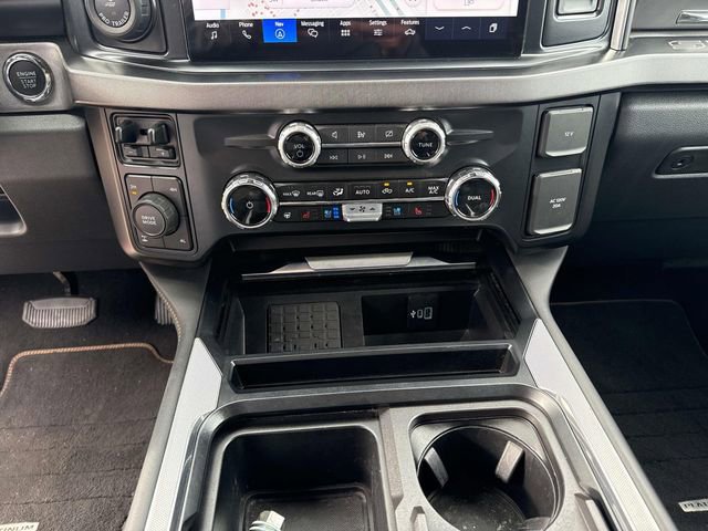 Used 2024 Ford F250 Platinum image 18