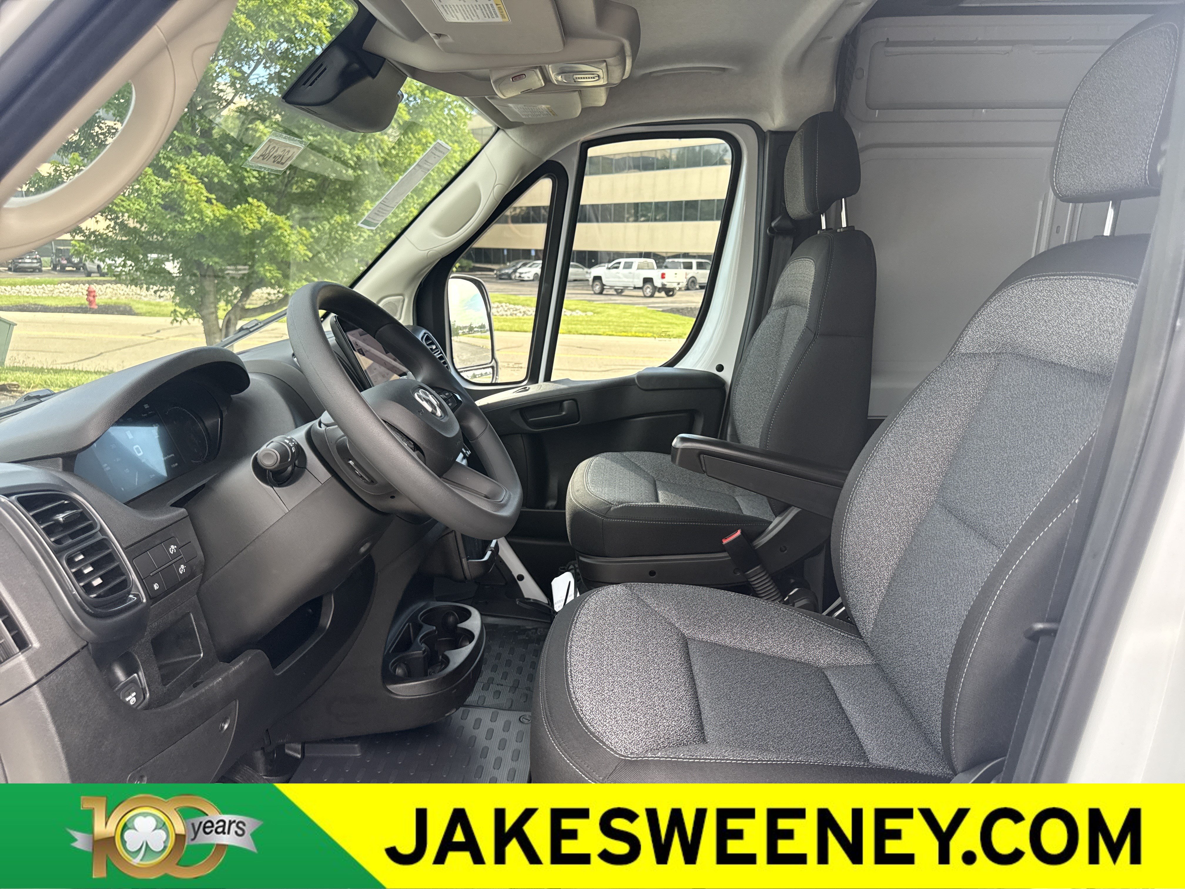 New 2026 RAM ProMaster 3500 w/ Premium Convenience Group FWD image 12