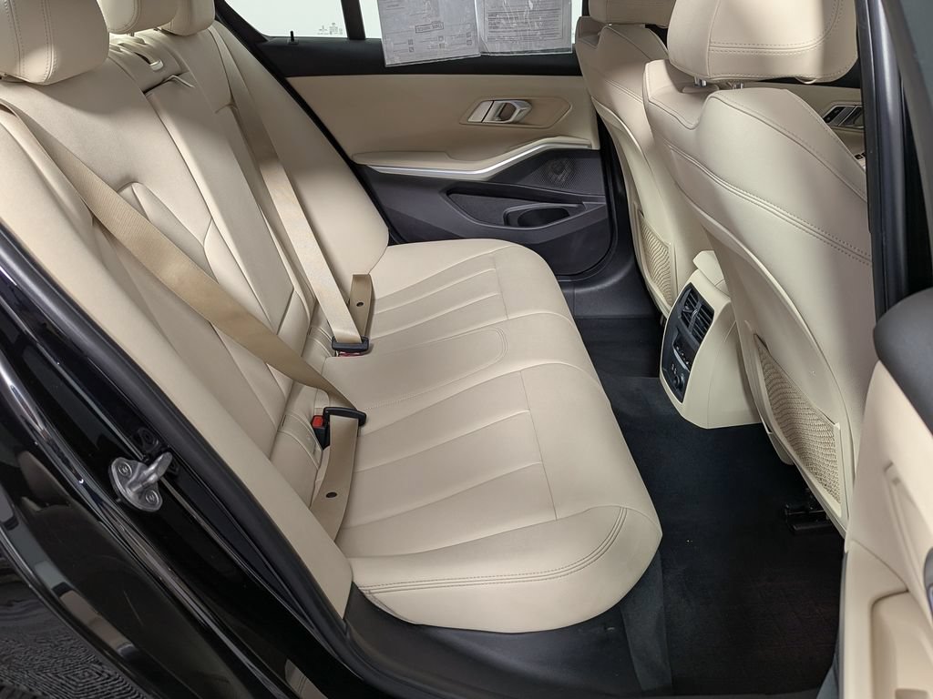 Used 2020 BMW 330i xDrive Sedan w/ Driving Assistance Package AWD/4WD image 36