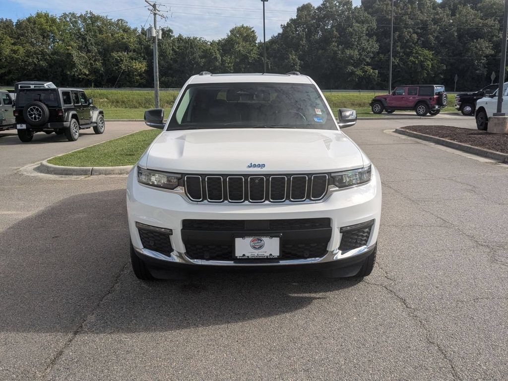 Certified 2022 Jeep Grand Cherokee L Limited w/ Luxury Tech Group II AWD/4WD image 8