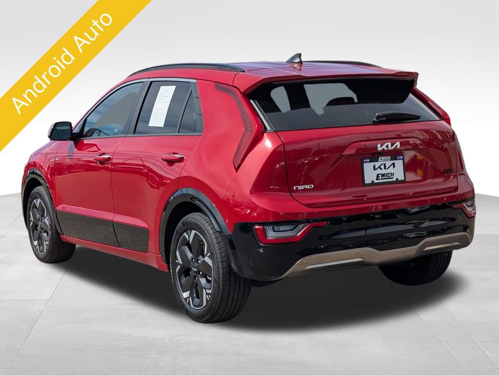 Certified 2025 Kia Niro Wave w/ Wave Preserve Package image 3