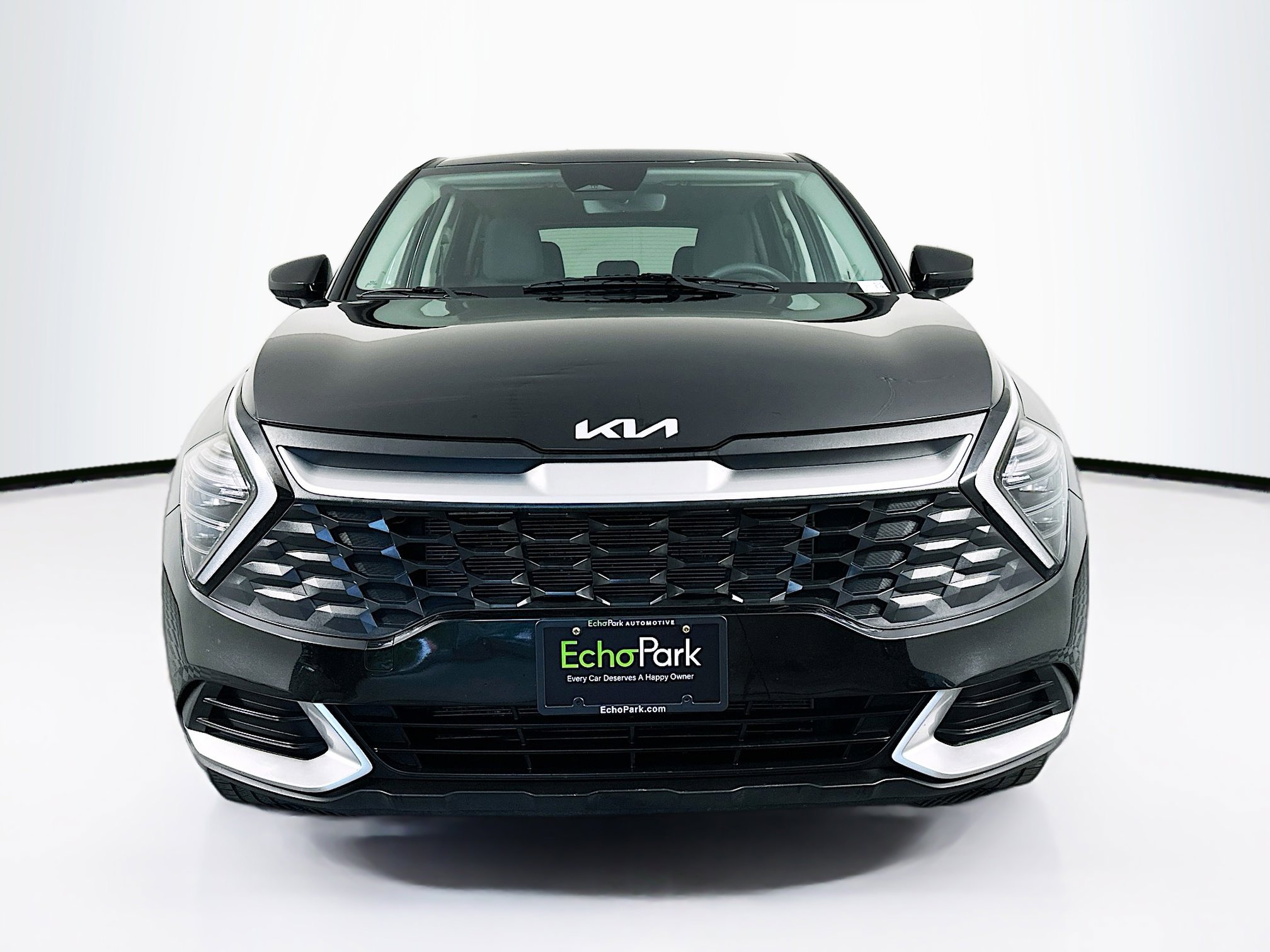 Used 2024 Kia Sportage LX image 2