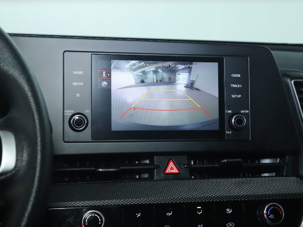 Used 2025 Kia Sportage LX AWD/4WD image 31