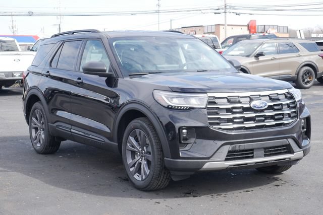New 2026 Ford Explorer Active w/ Active Comfort Package AWD/4WD image 6