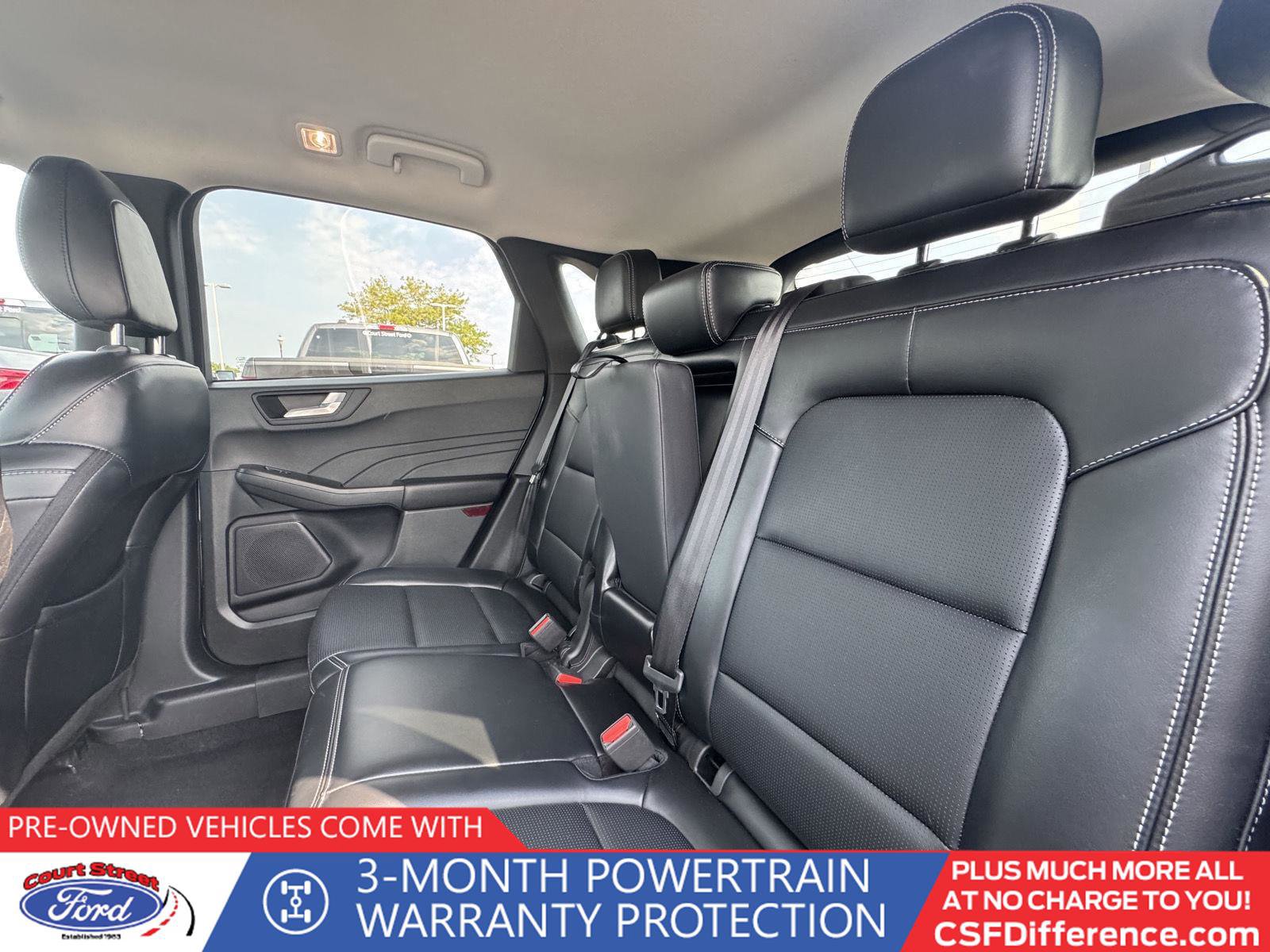 Used 2023 Ford Escape Platinum image 4