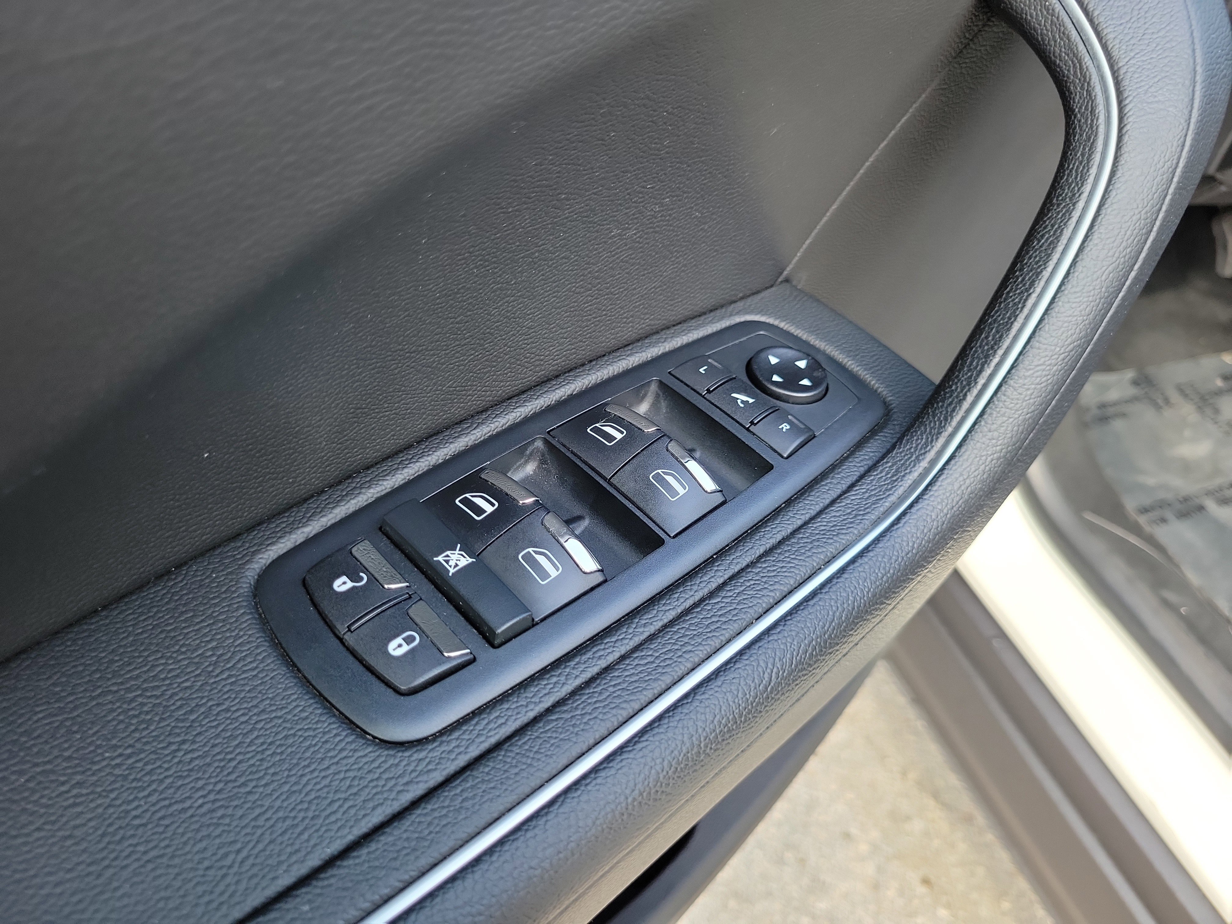Used 2022 Maserati Levante GT image 25
