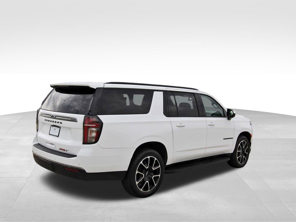 Used 2021 Chevrolet Suburban RST AWD/4WD image 4