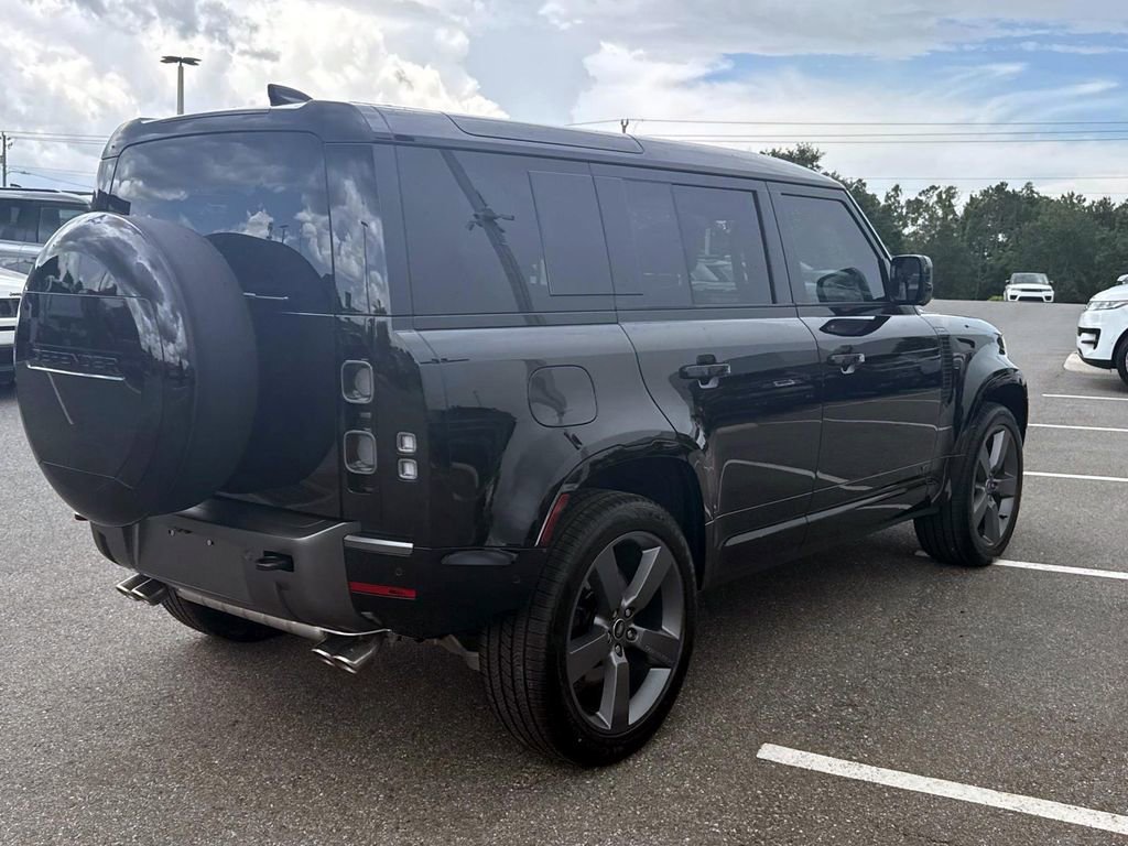 New 2025 Land Rover Defender 110 V8 image 6