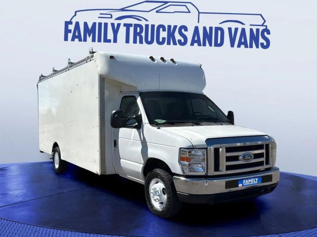 Used 2013 Ford E-350 and Econoline 350 Super Duty image 7
