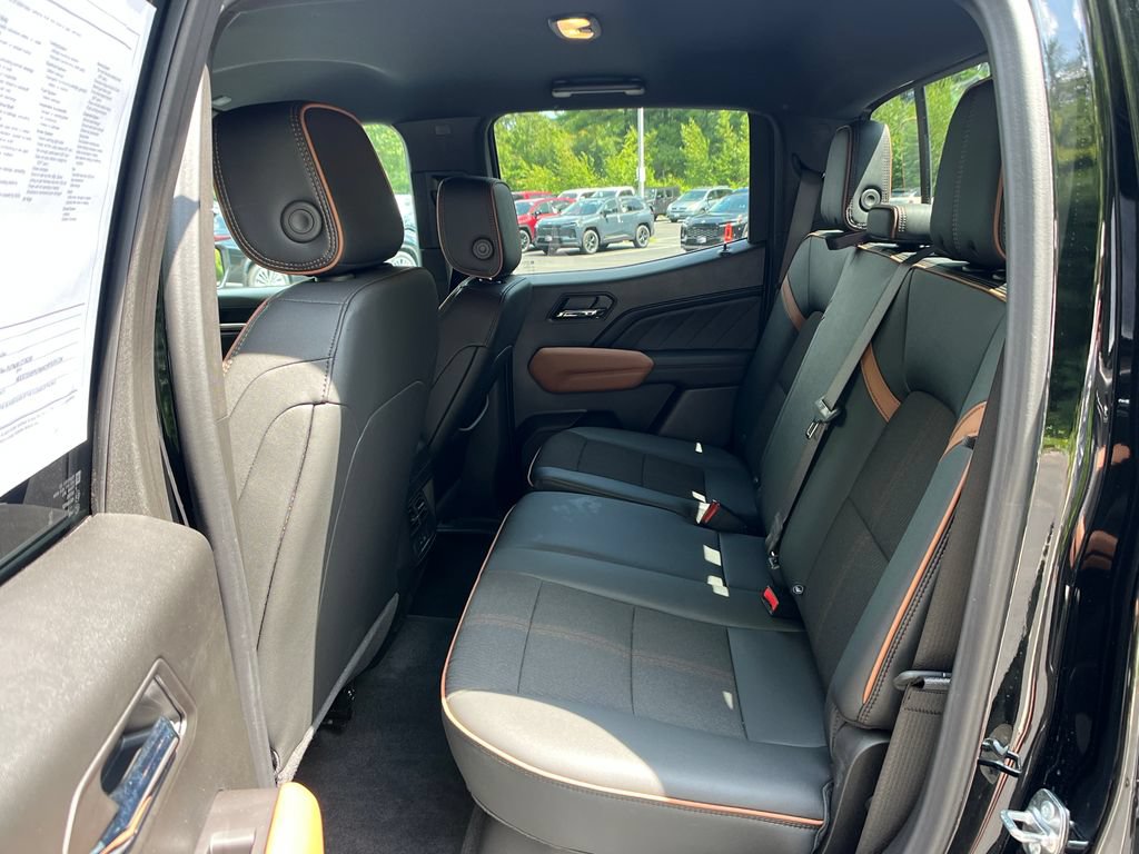 Used 2025 GMC Canyon AT4 AWD/4WD image 21