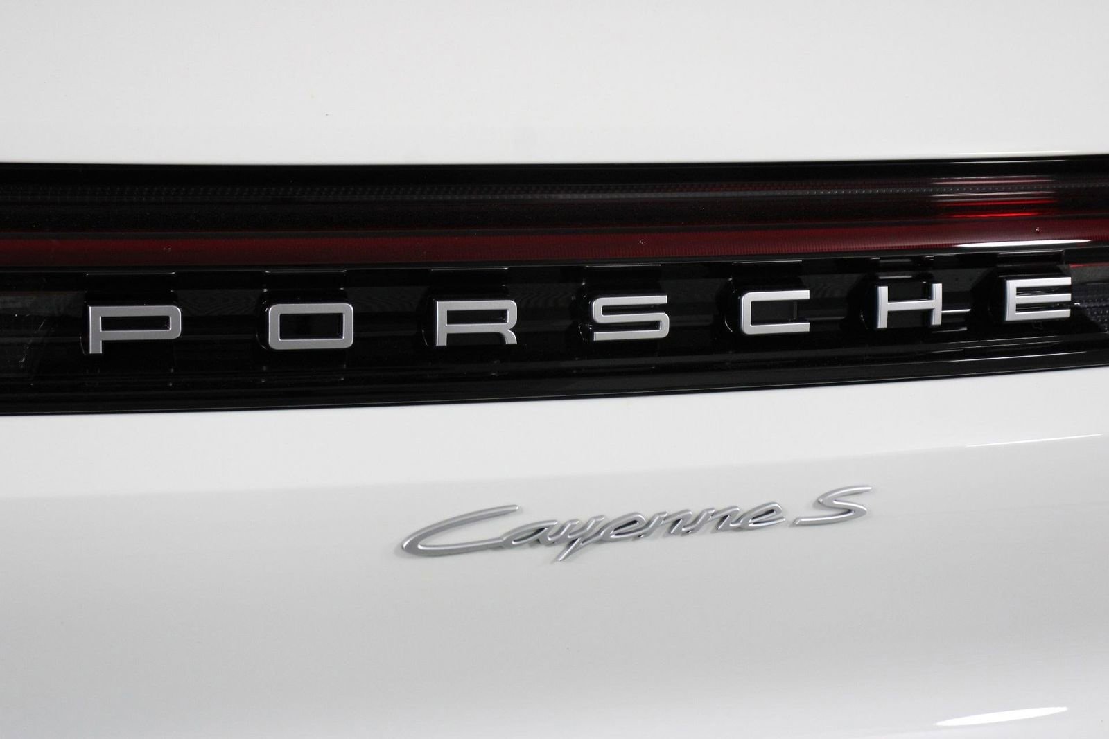 Certified 2025 Porsche Cayenne S image 22