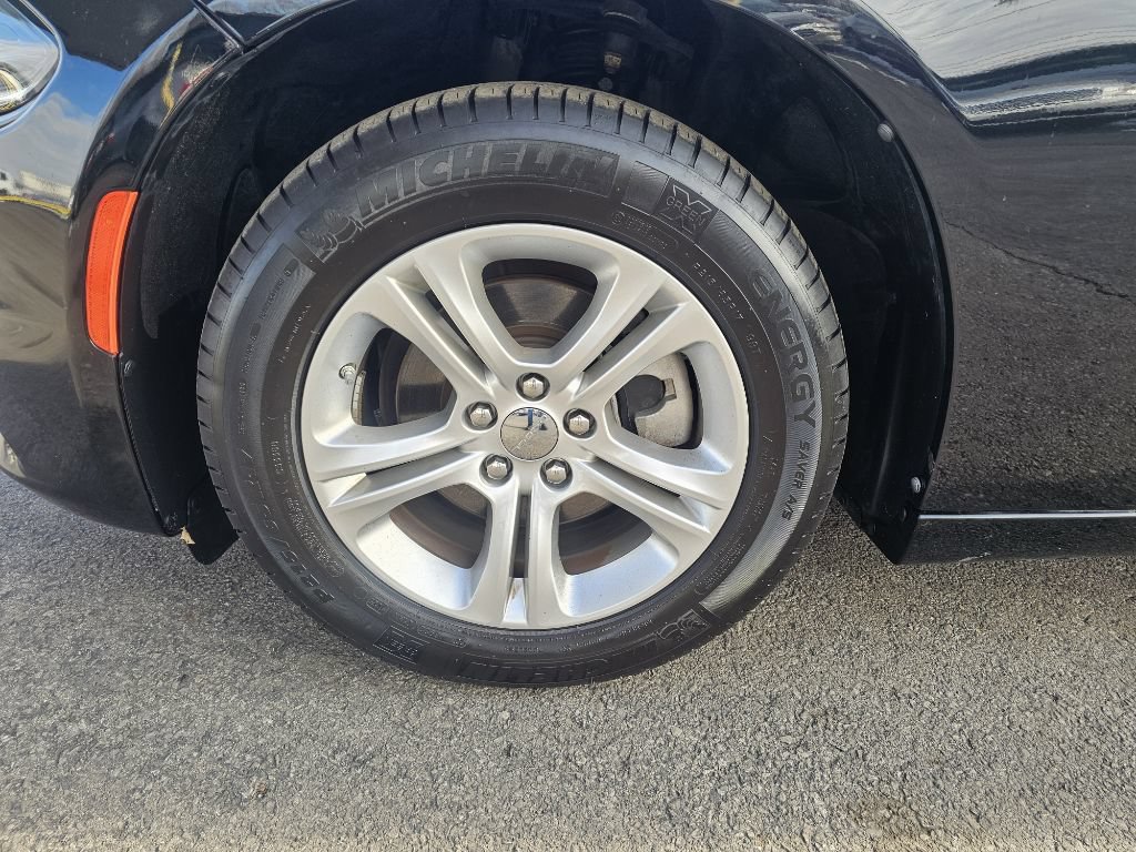 Used 2023 Dodge Charger SXT RWD image 16