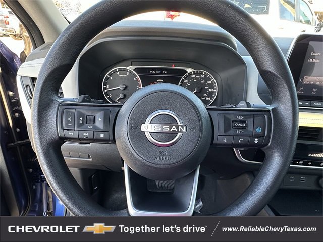 Used 2023 Nissan Rogue SV image 12