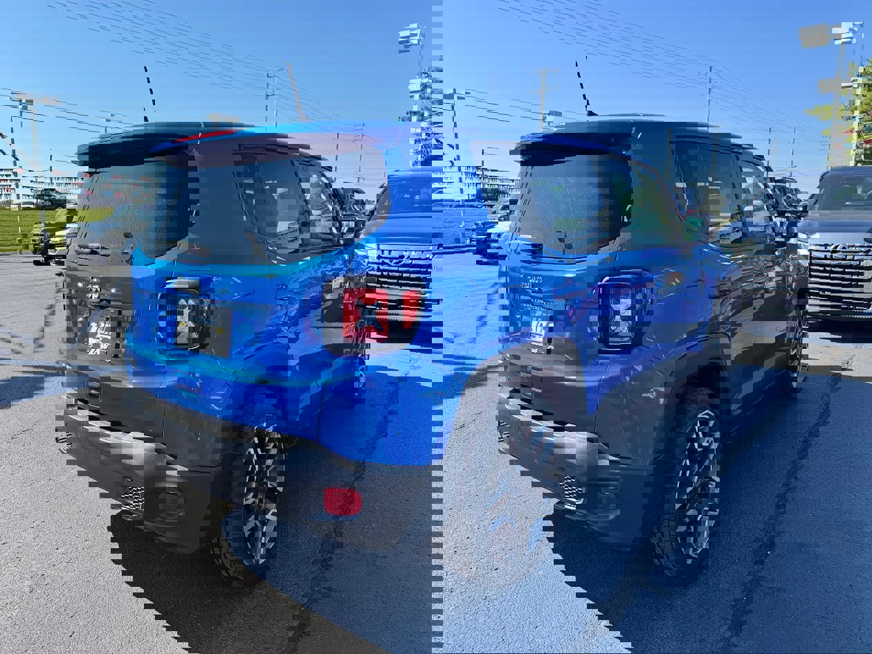 Used 2020 Jeep Renegade Sport image 4