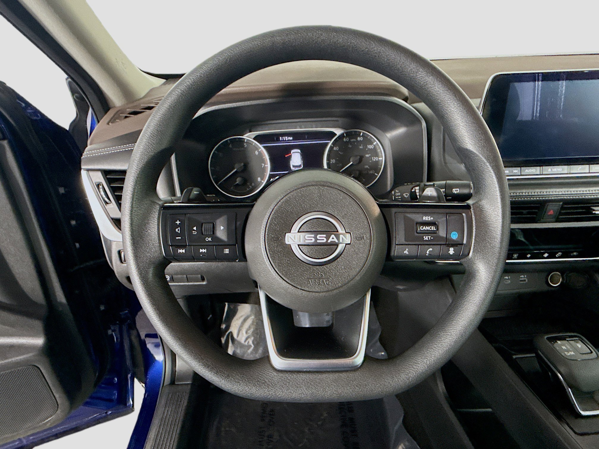 Used 2023 Nissan Rogue SV image 13