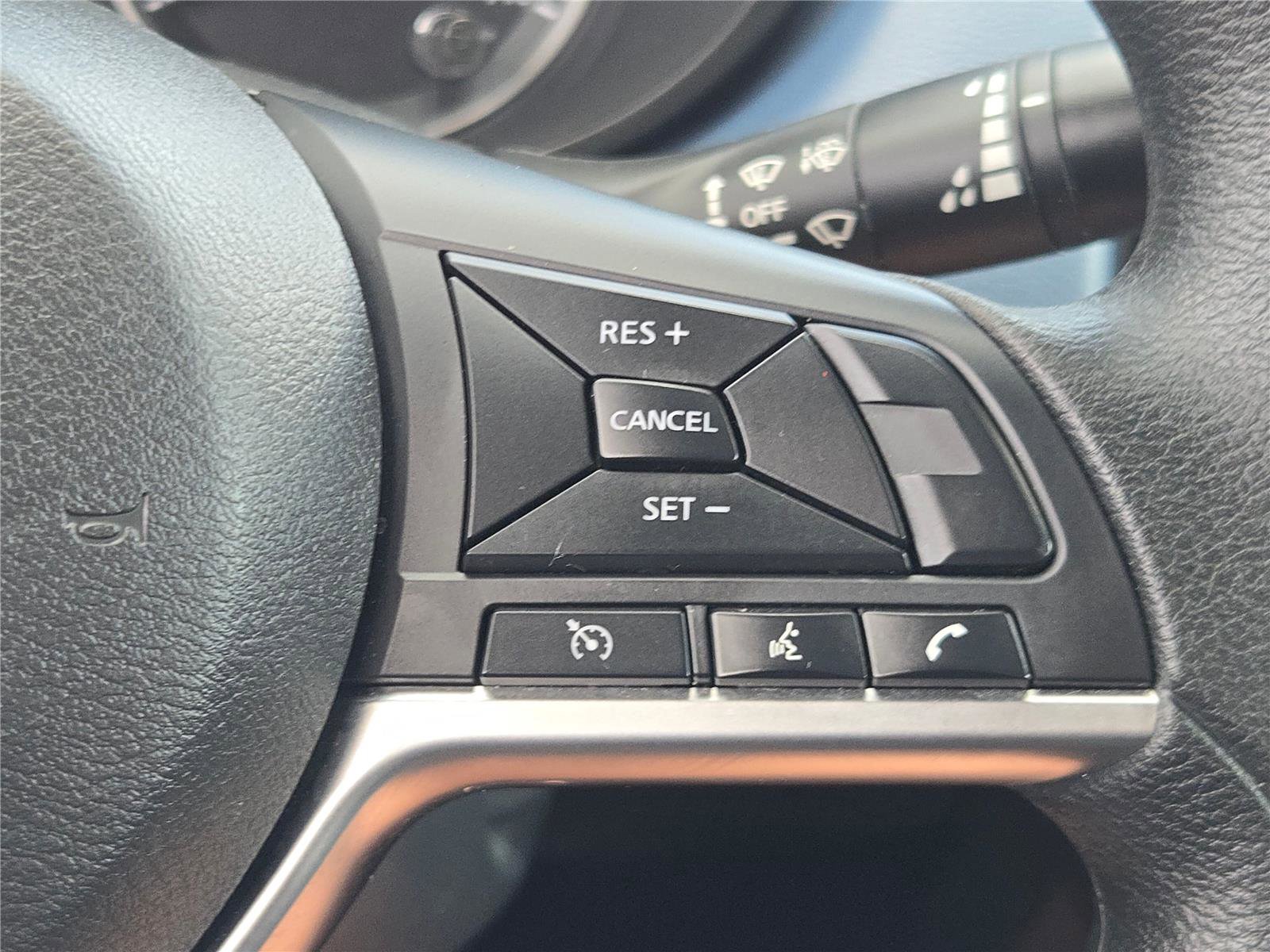 Used 2025 Nissan Versa SV FWD image 32