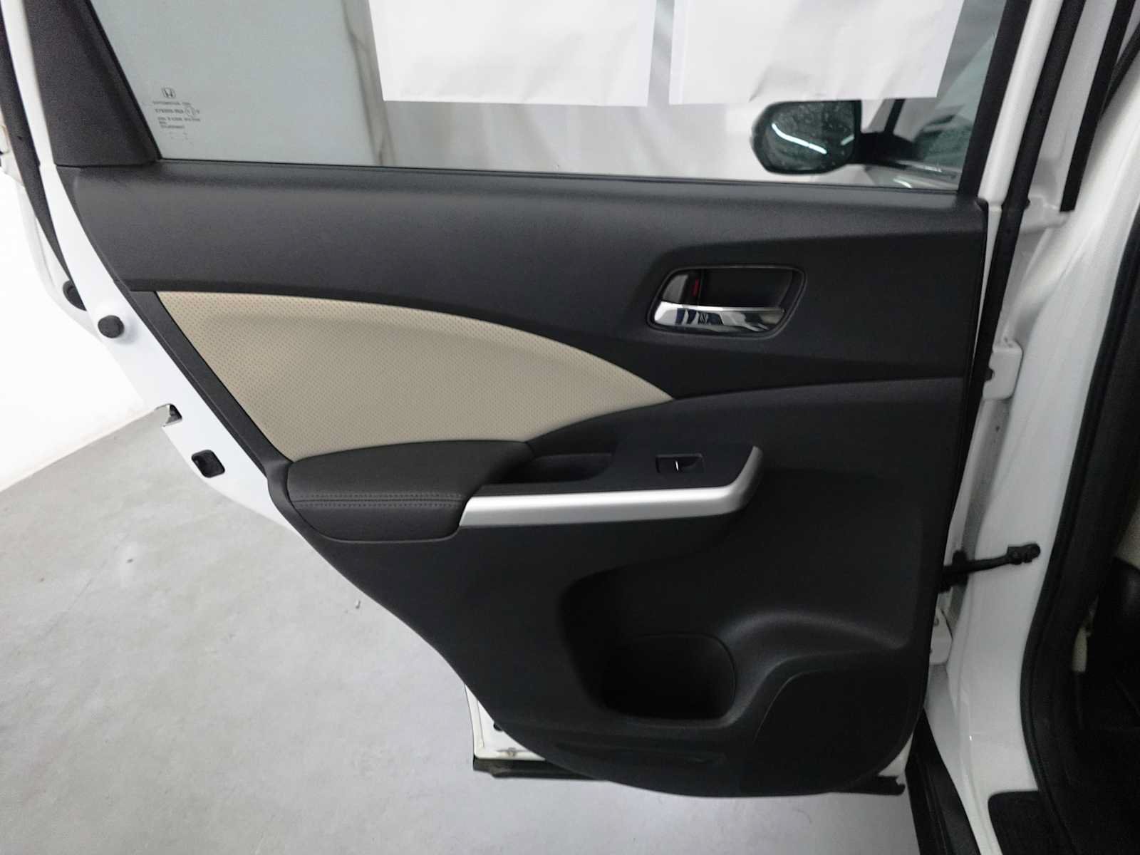 Used 2015 Honda CR-V Touring image 25