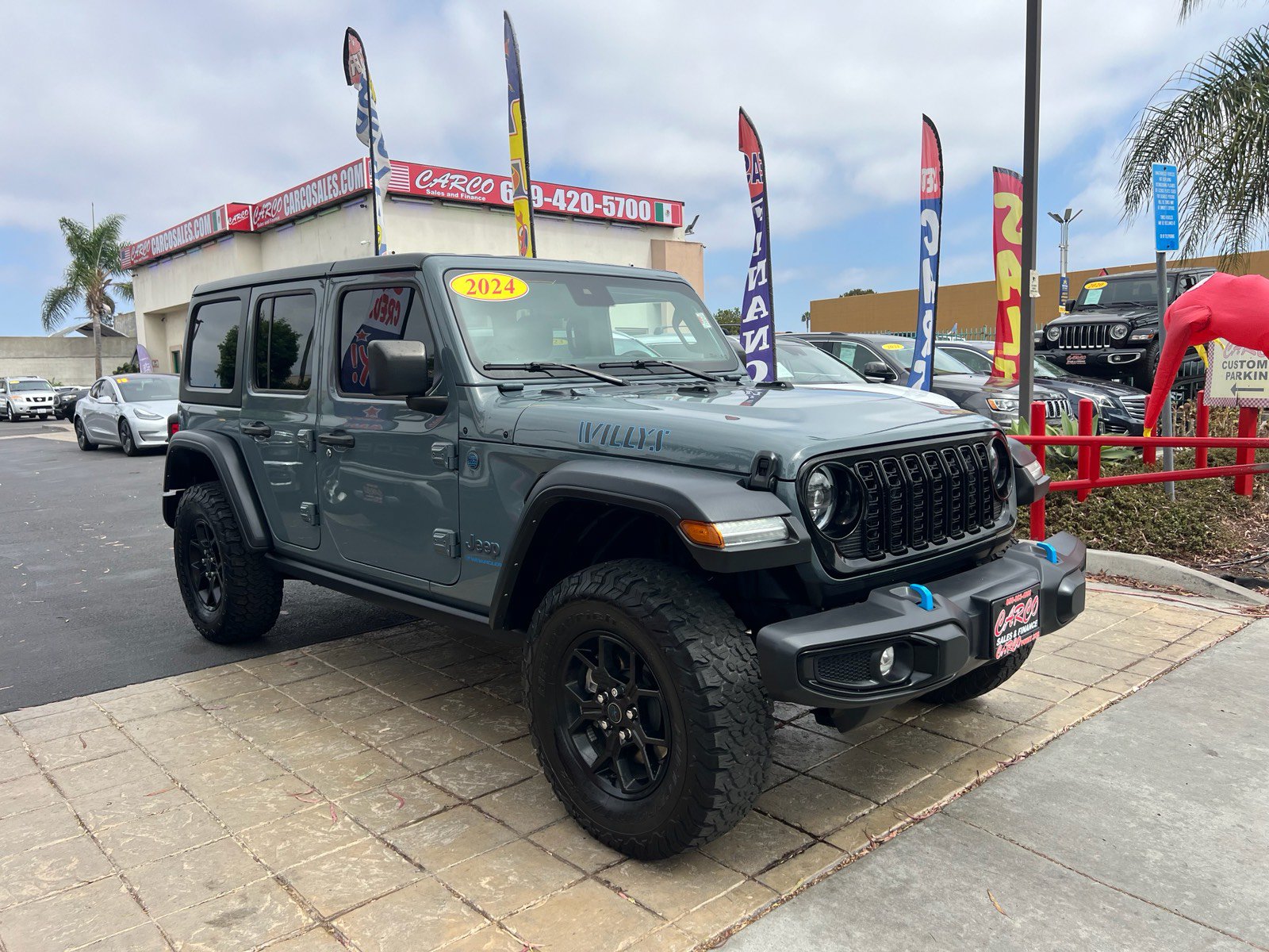 Used 2024 Jeep Wrangler Unlimited AWD/4WD image 2