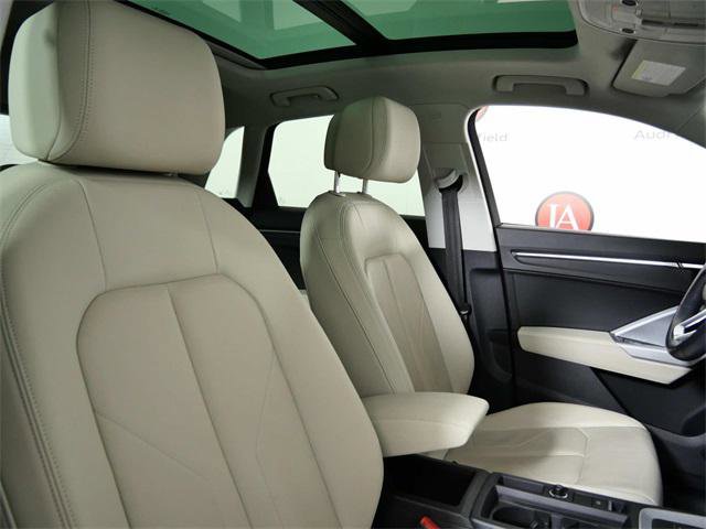 Certified 2022 Audi Q3 2.0T Premium w/ Convenience Package image 13