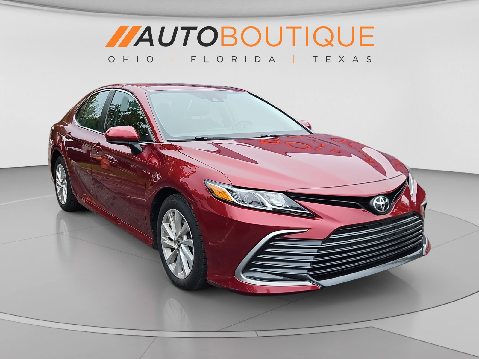Used 2022 Toyota Camry LE FWD image 8