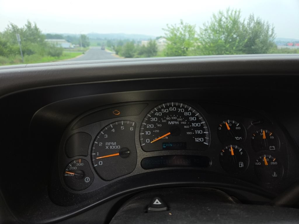 Used 2004 Chevrolet Avalanche 2500 w/ Preferred Equipment Group AWD/4WD image 4