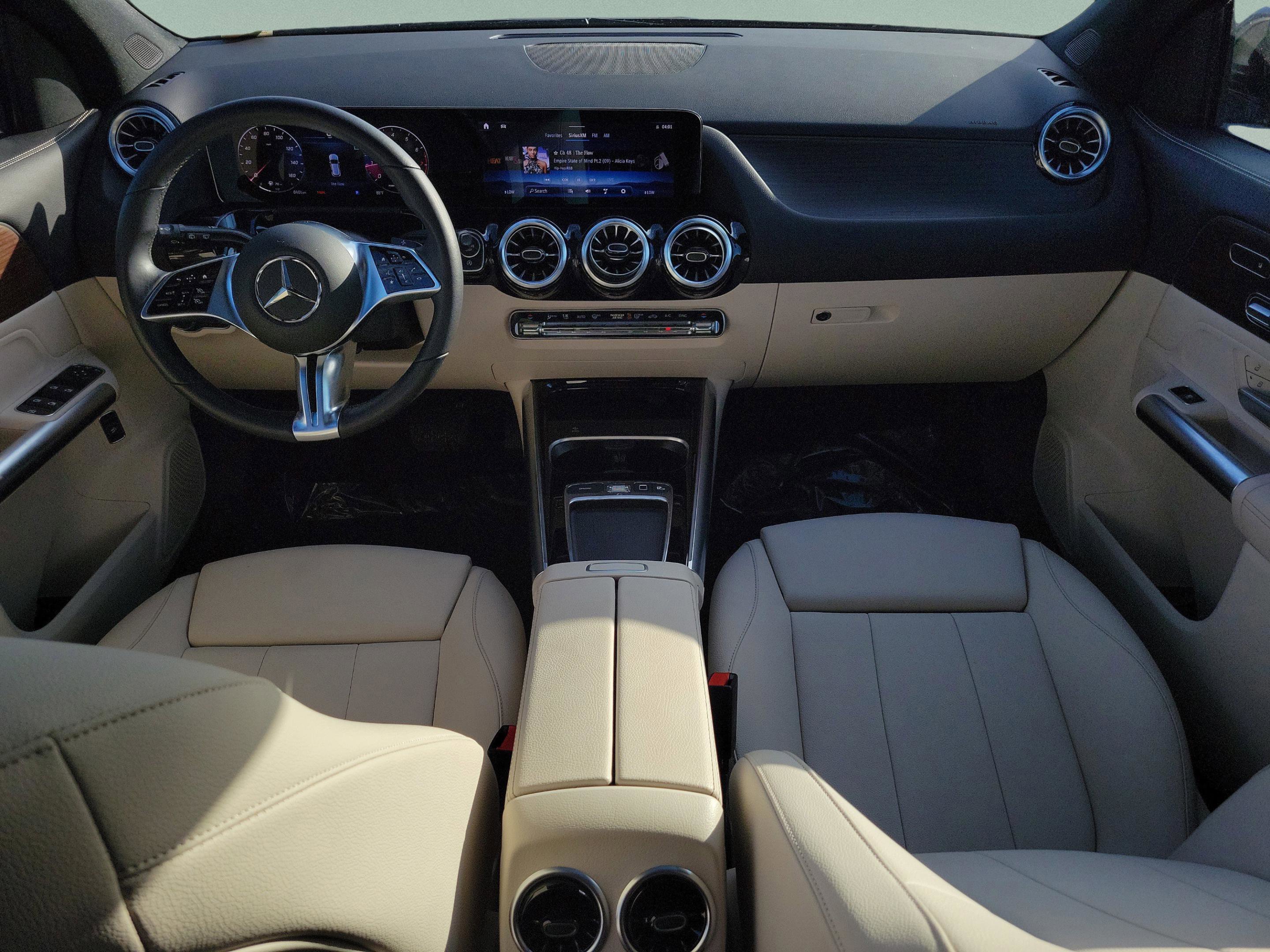 Certified 2025 Mercedes-Benz GLA 250 image 12