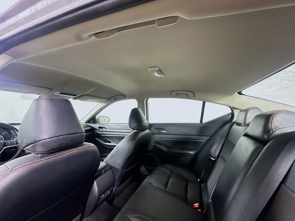 Used 2024 Nissan Altima 2.5 SR image 13