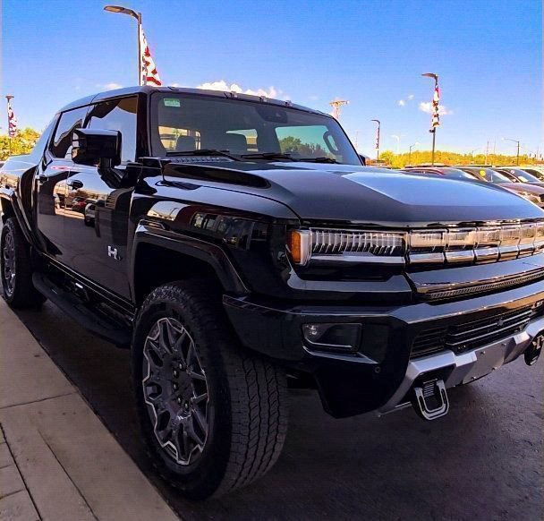 Used 2025 GMC Hummer EV 3X image 2