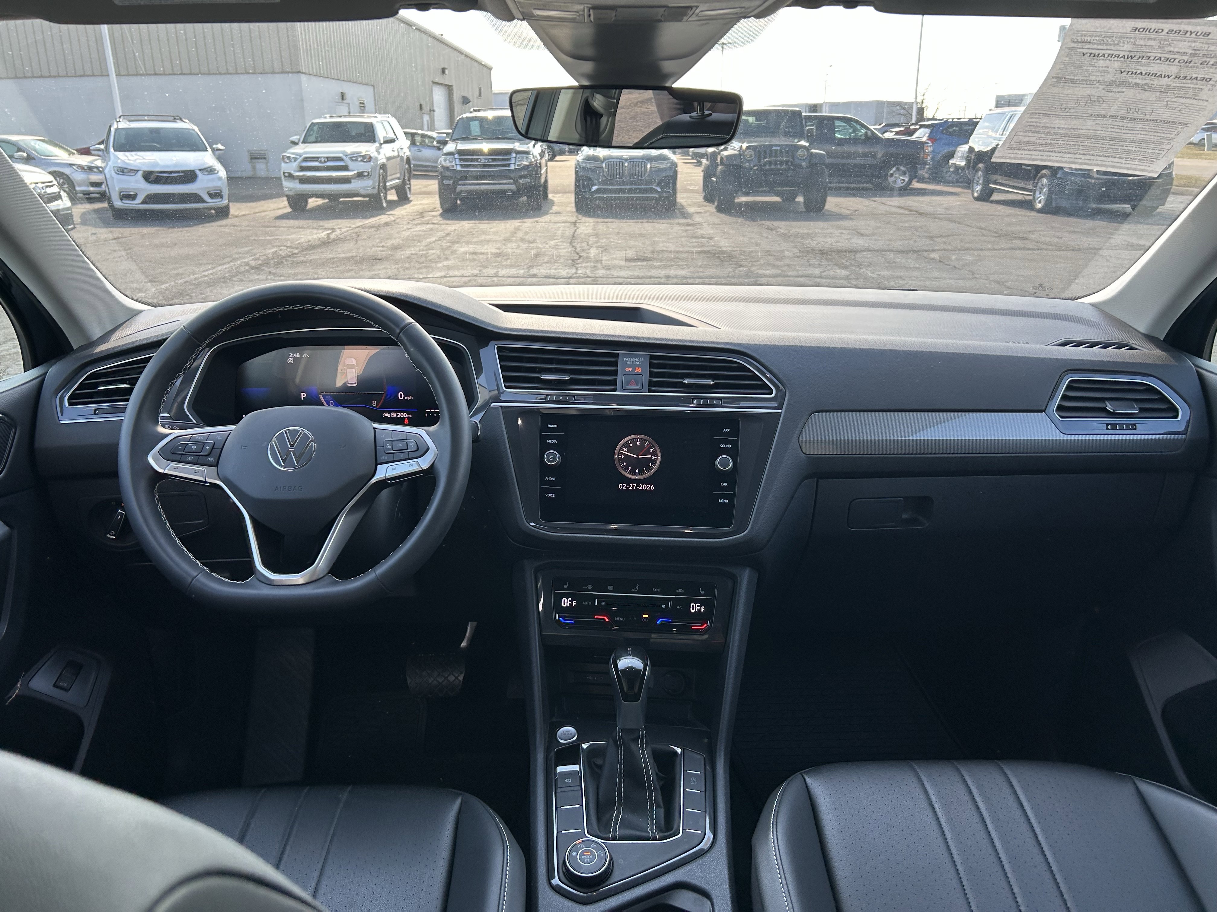 Certified 2024 Volkswagen Tiguan SE image 9