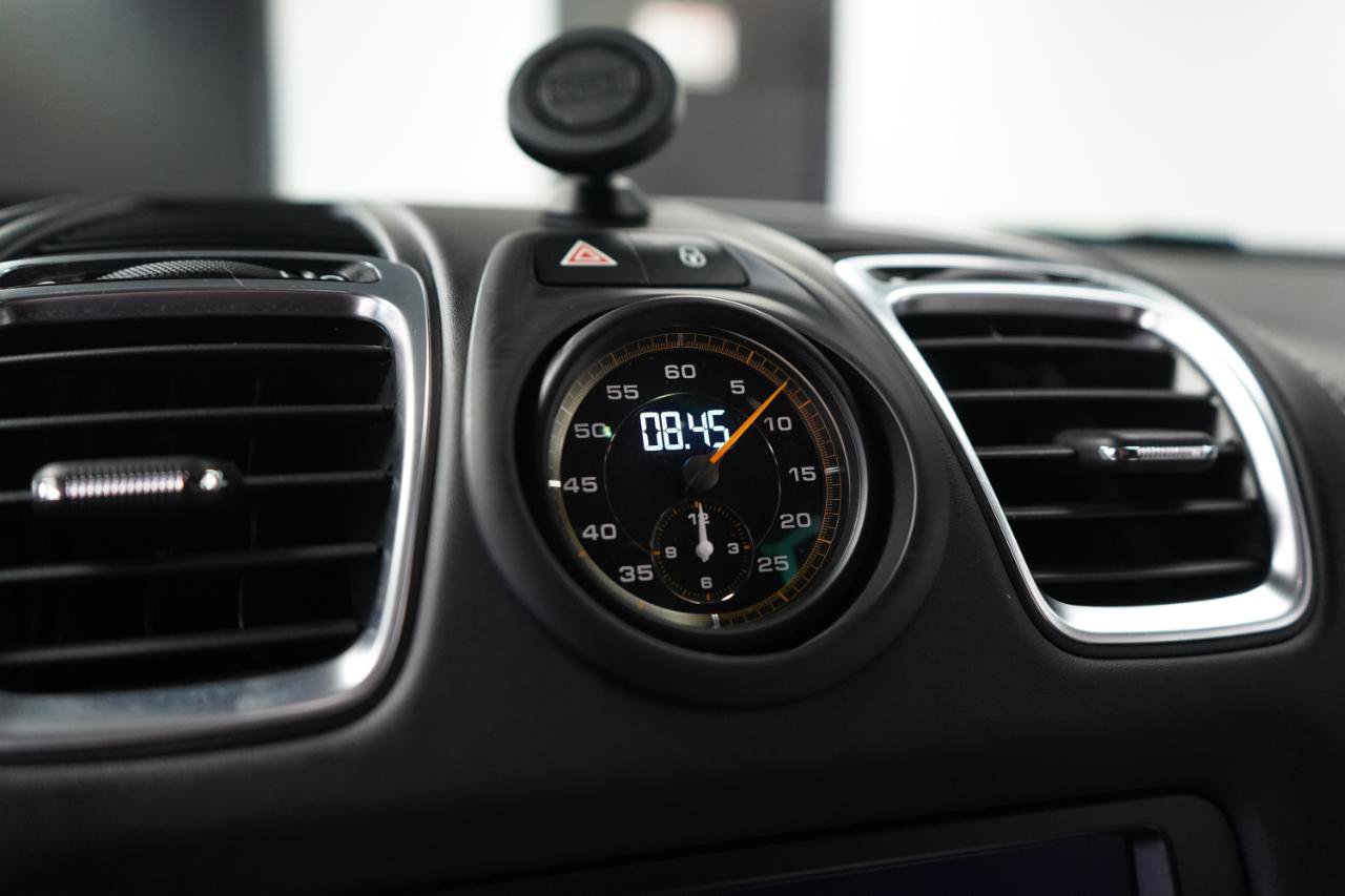 Used 2016 Porsche Cayman GT4 RWD image 24